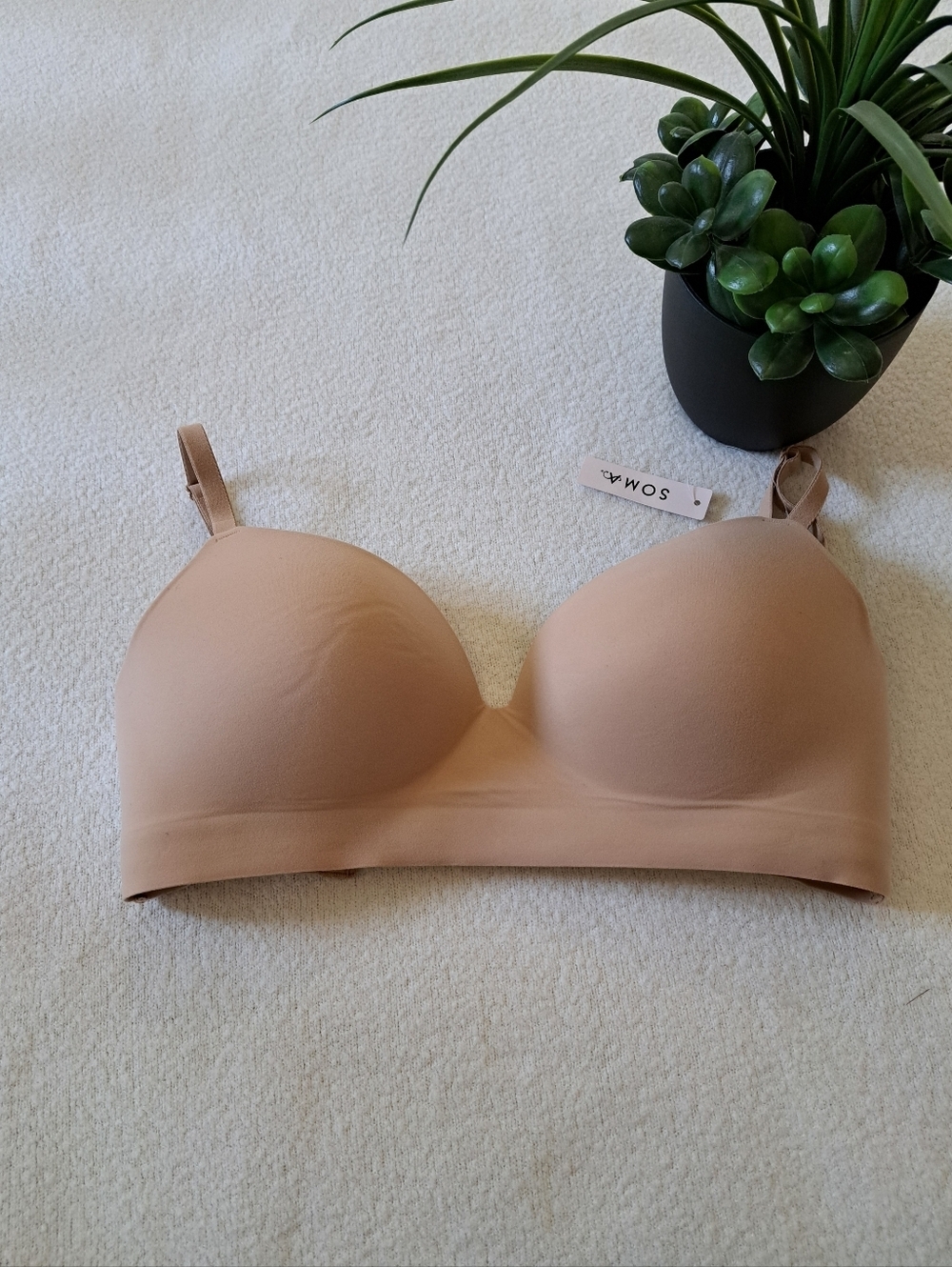 Soma Nude Tan Enbliss Wireless Bra Smooth Neutral Women's Size 34D NWT